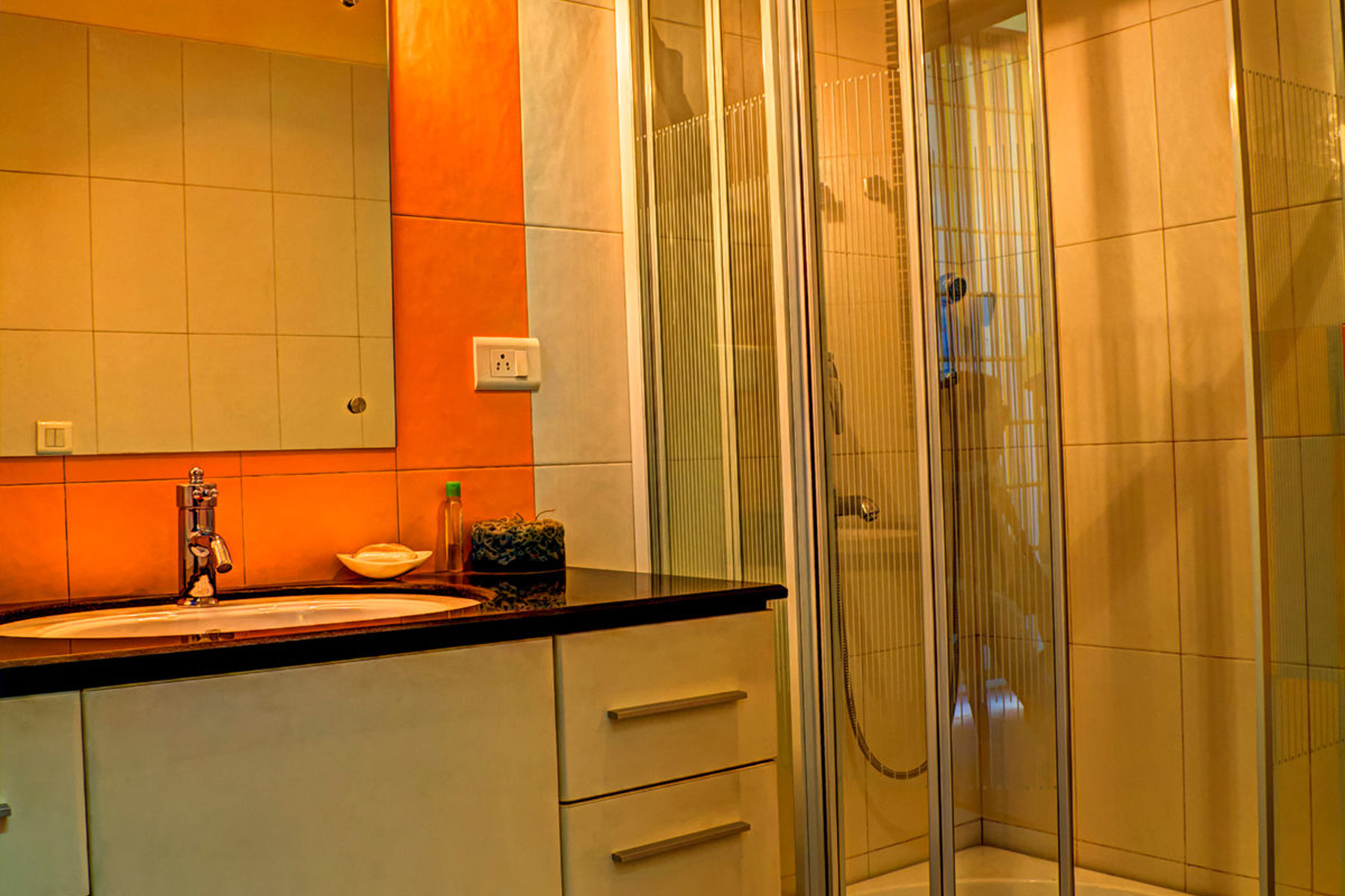 large image senav-thumbs-seven